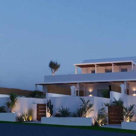 Lejardin Suites Santorini Pyrgos Kallistis Exterior photo
