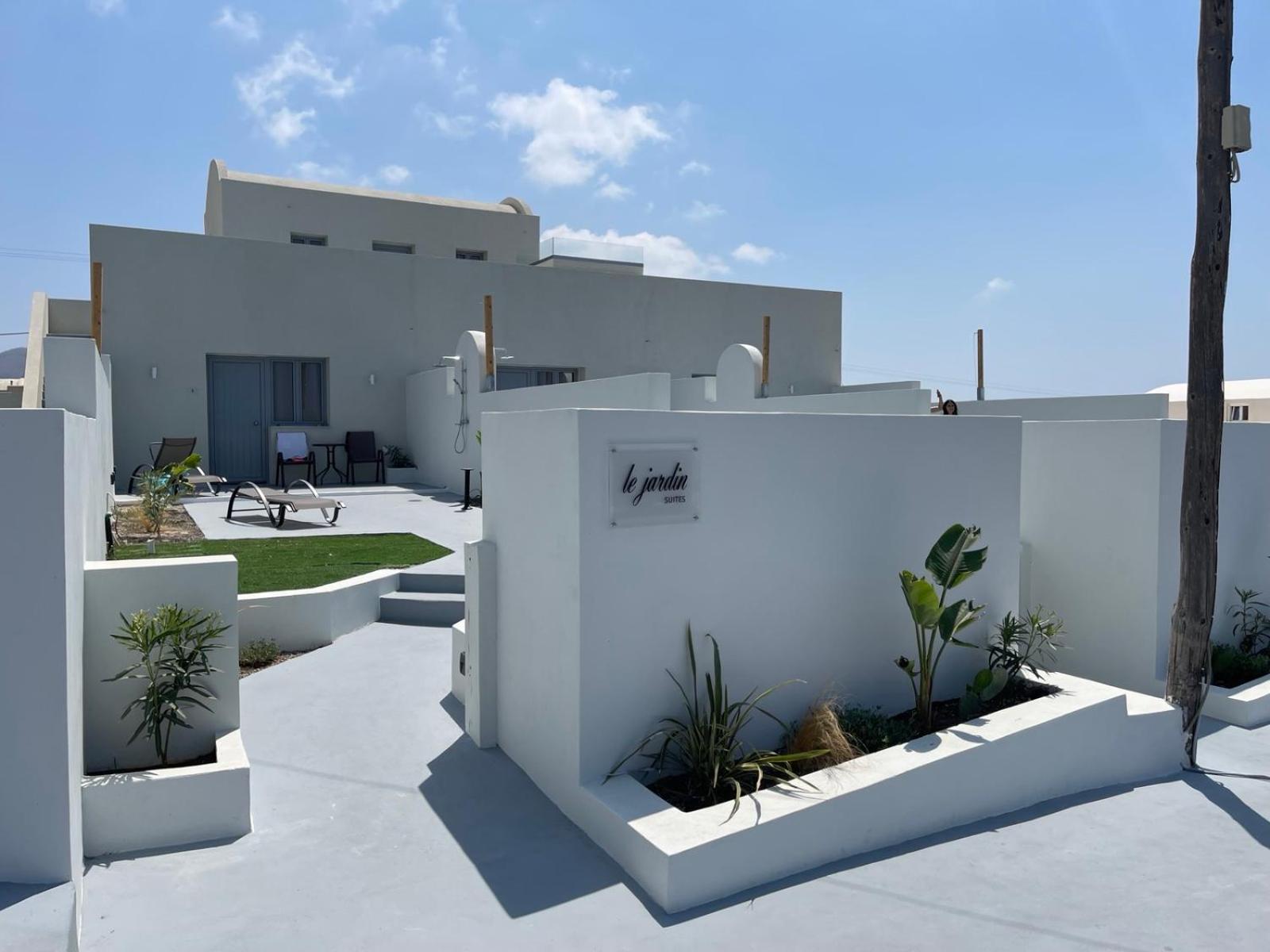 Lejardin Suites Santorini Pyrgos Kallistis Exterior photo